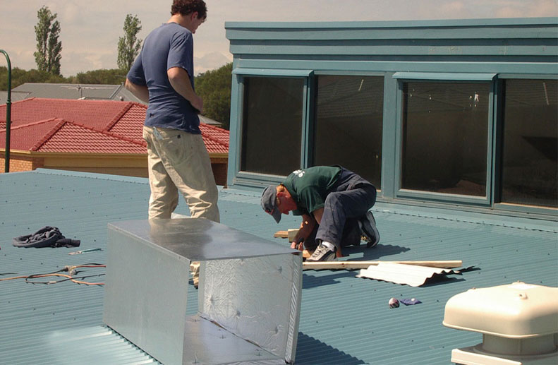 Primary school evaporative cooling project in Narre Warren – Coolbreeze QMD 160 slate grey to plenum outlet.